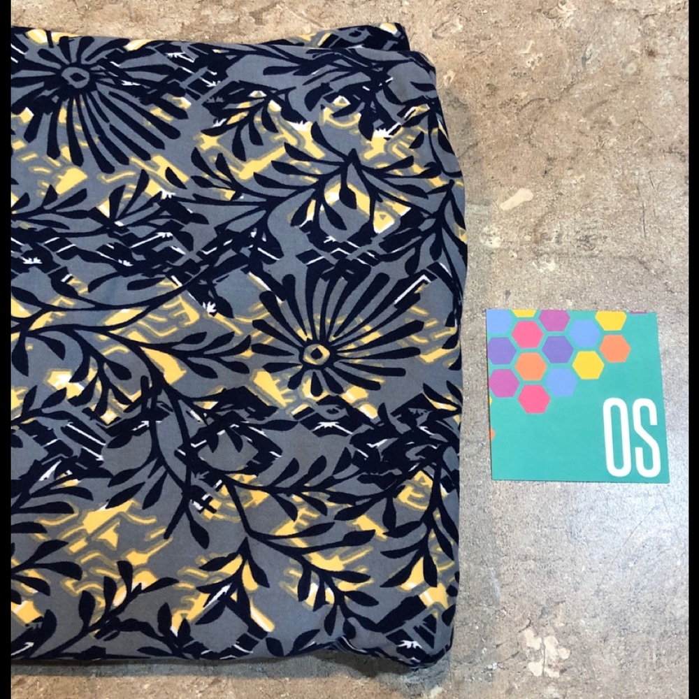 LuLaRoe OS leggings size 0-10